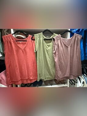 3 LOFT V-Neck Sleeveless Tank Tops